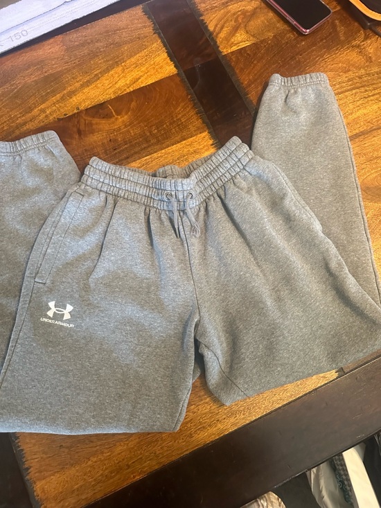 Under Armour Pants - Under Armour sweatpants size medium EUC